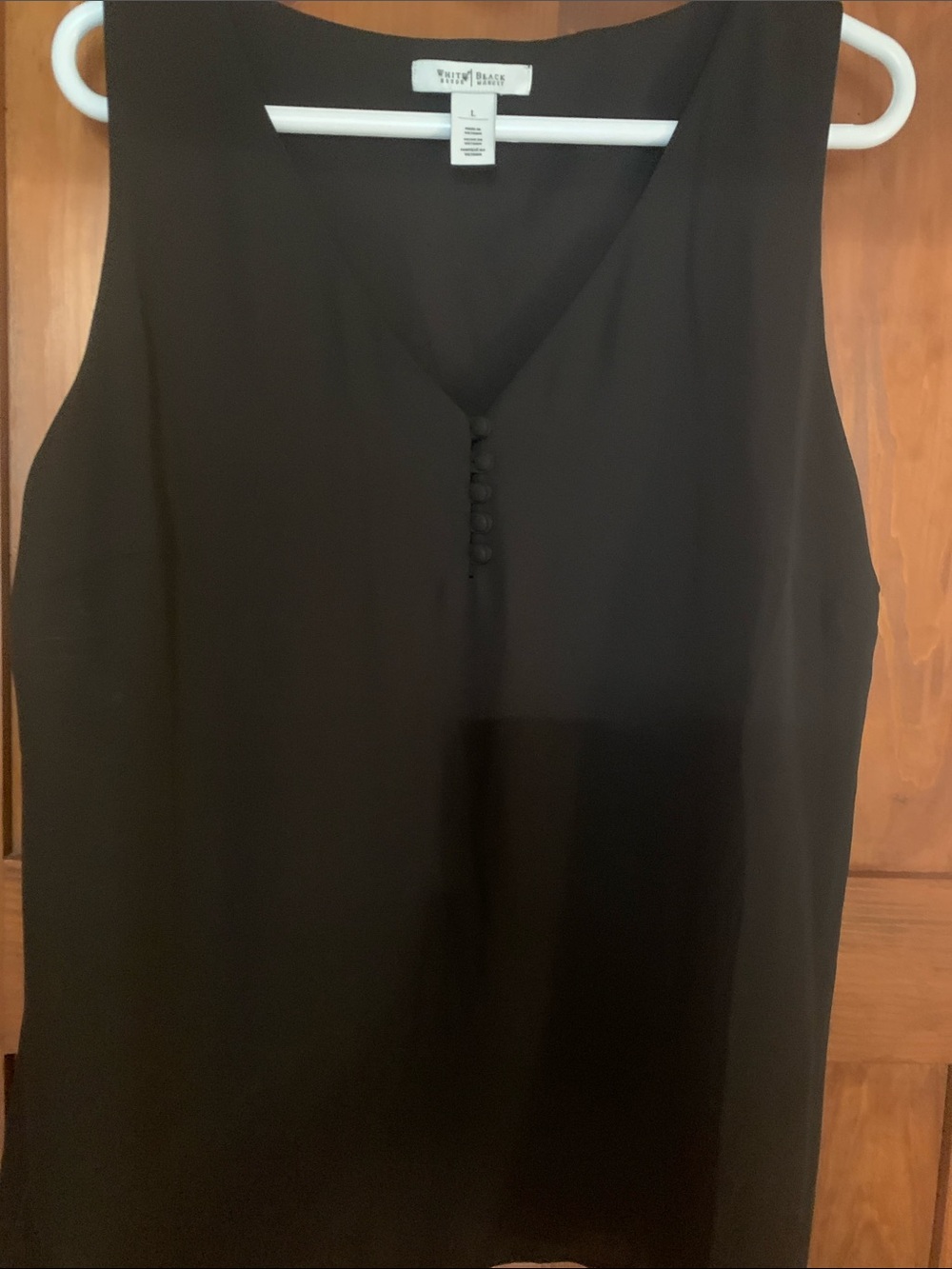 White House Black Market Black V-Neck Sleeveless Shell Top, size L